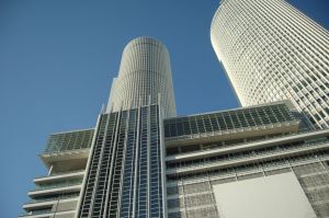 685885_nagoya_station_jr_central_towers.jpg