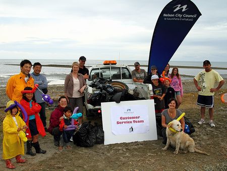 NZで海岸線291kmのビーチクリーンアップに参加！